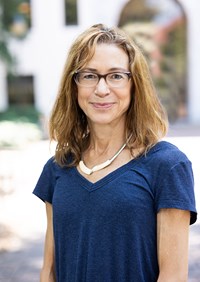 Lisa Dillman